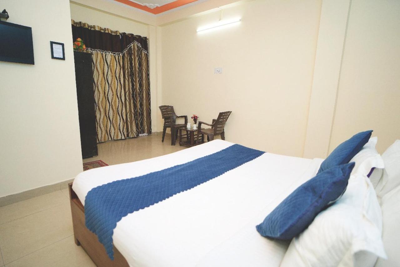 Hotel Kasauli View Cafe Restaurant Open Terrace Mountain View Екстериор снимка