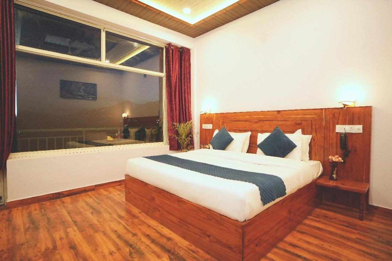 Hotel Kasauli View Cafe Restaurant Open Terrace Mountain View Екстериор снимка
