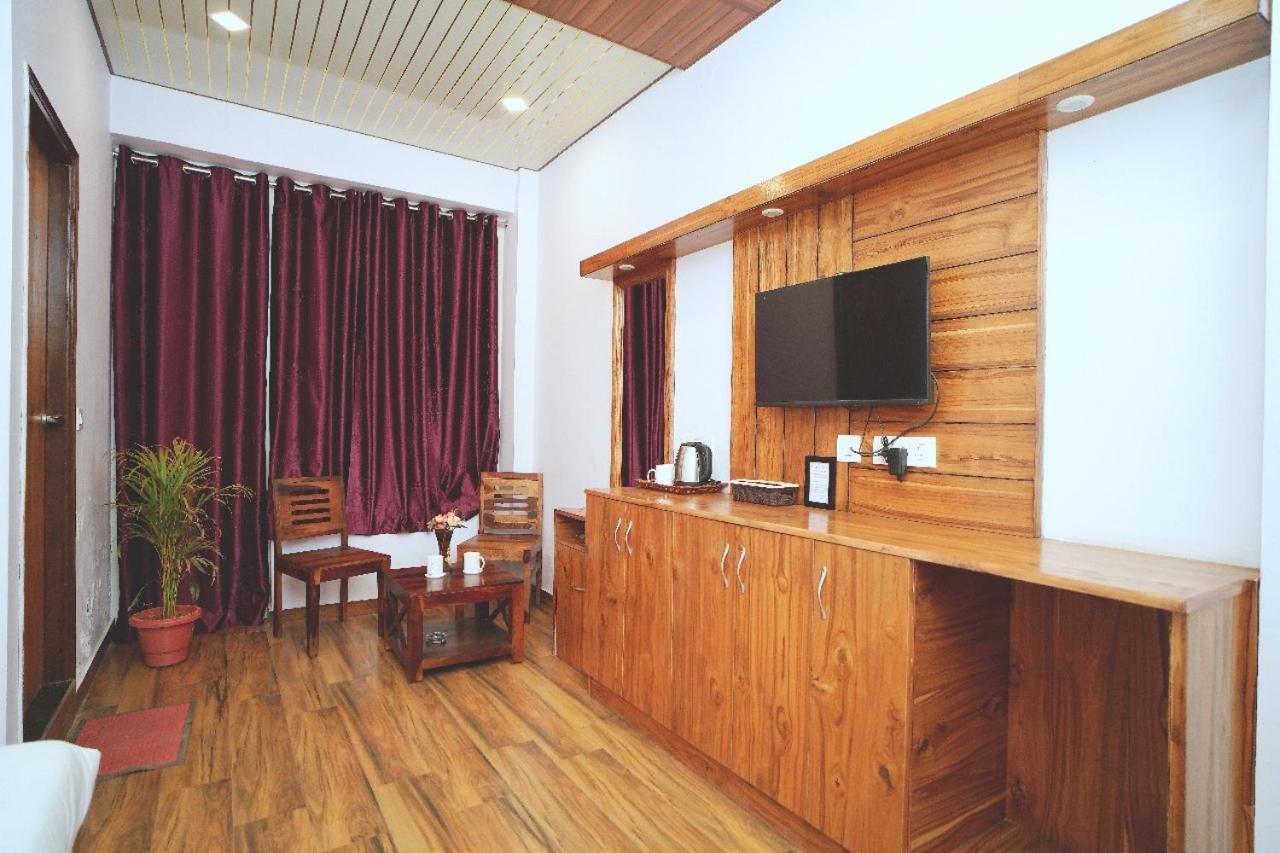 Hotel Kasauli View Cafe Restaurant Open Terrace Mountain View Екстериор снимка